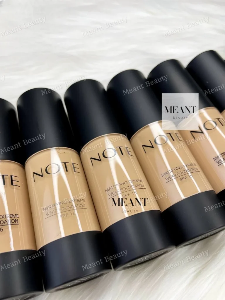 Note mattifying extreme wear foundation