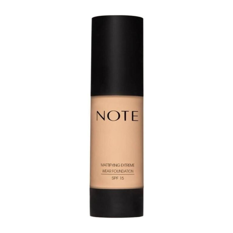 Note mattifying extreme wear foundation