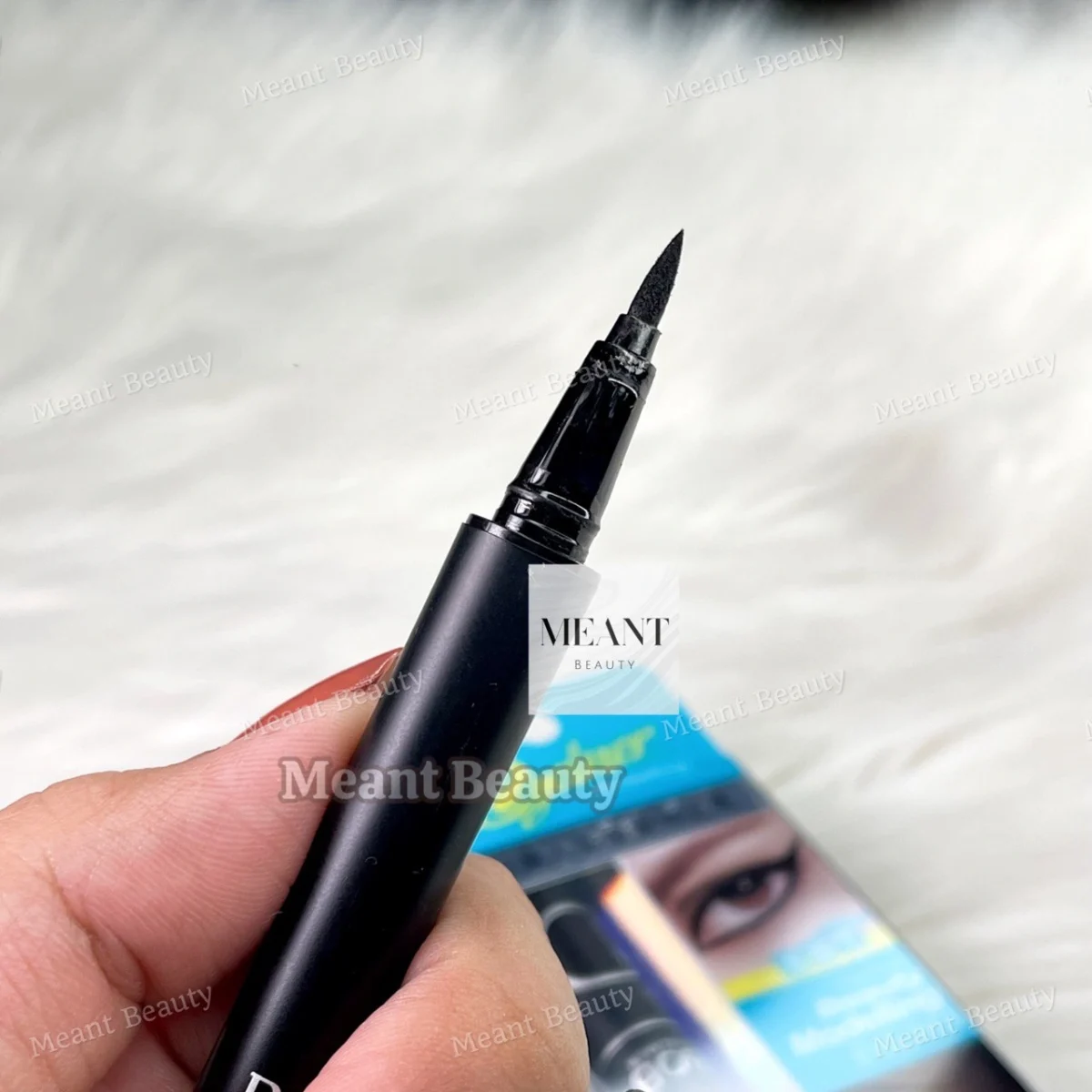 BOB Modelling Eyeliner Pen Black