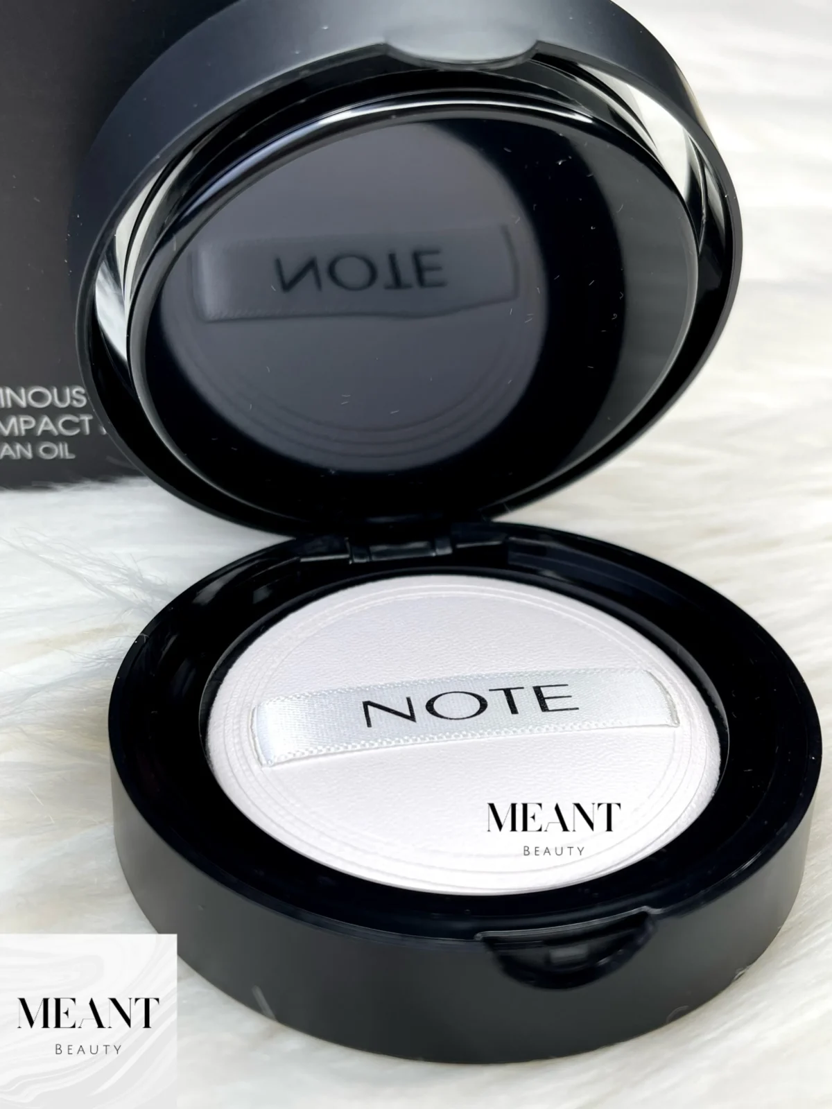 Note Luminous Silk Compact Powder