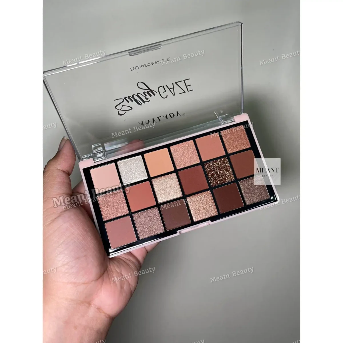 Anylady Sultry Gaze 18 Color Eyeshadow Palette- 01 Brown