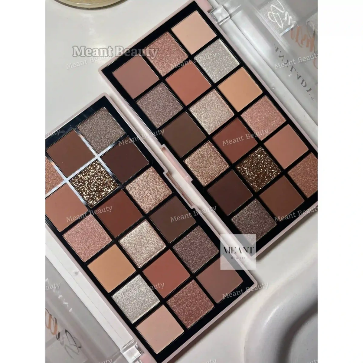 Anylady Sultry Gaze 18 Color Eyeshadow Palette- 01 Brown