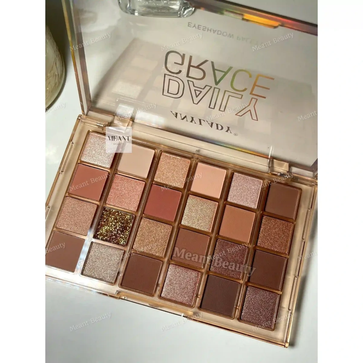 Anylady Daily Grace 24 color Eyeshadow Palette