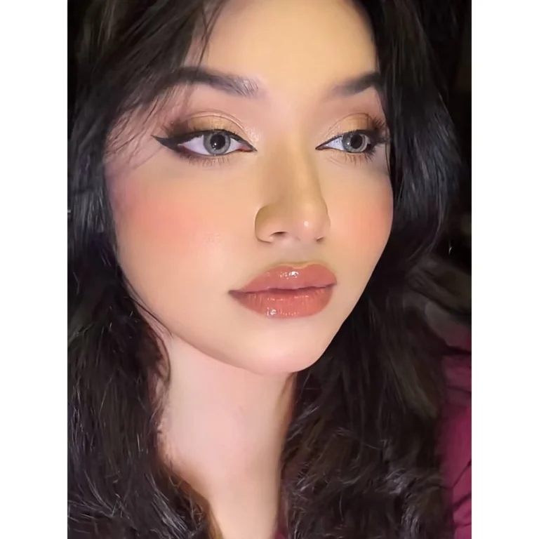 WINK Contact Lens Mia Gray