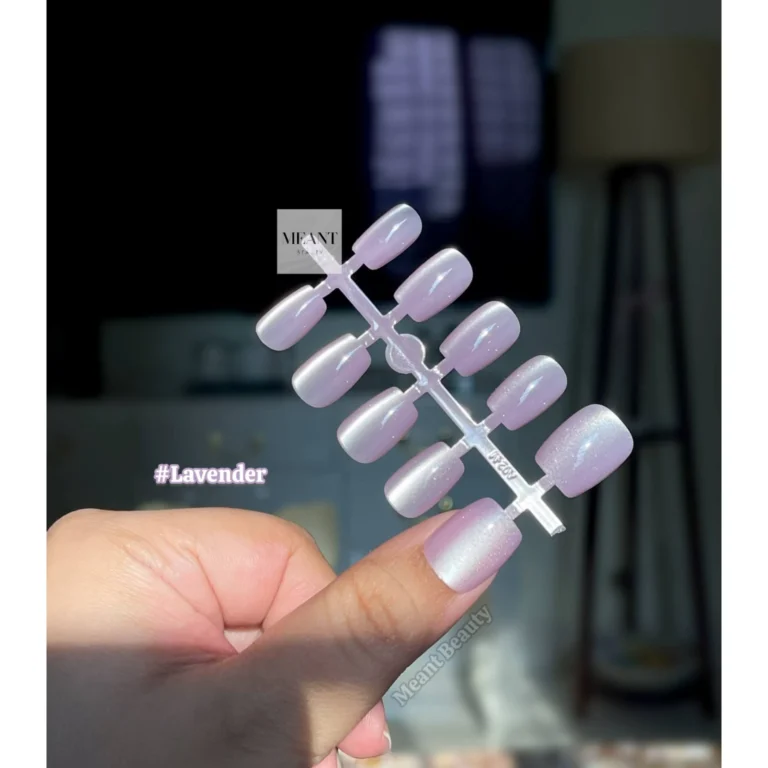 Cat Eye Fake Nail Set- #Lavender