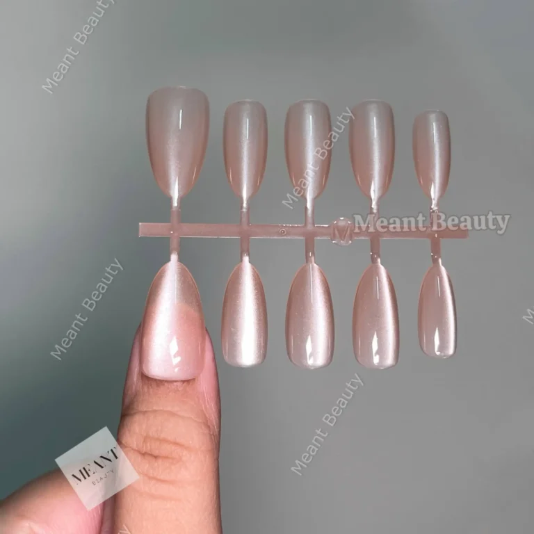 Cat Eye Fake Nail Set- #Ballerina Nude