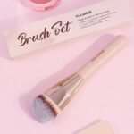 Original MAANGE Foundation Brush